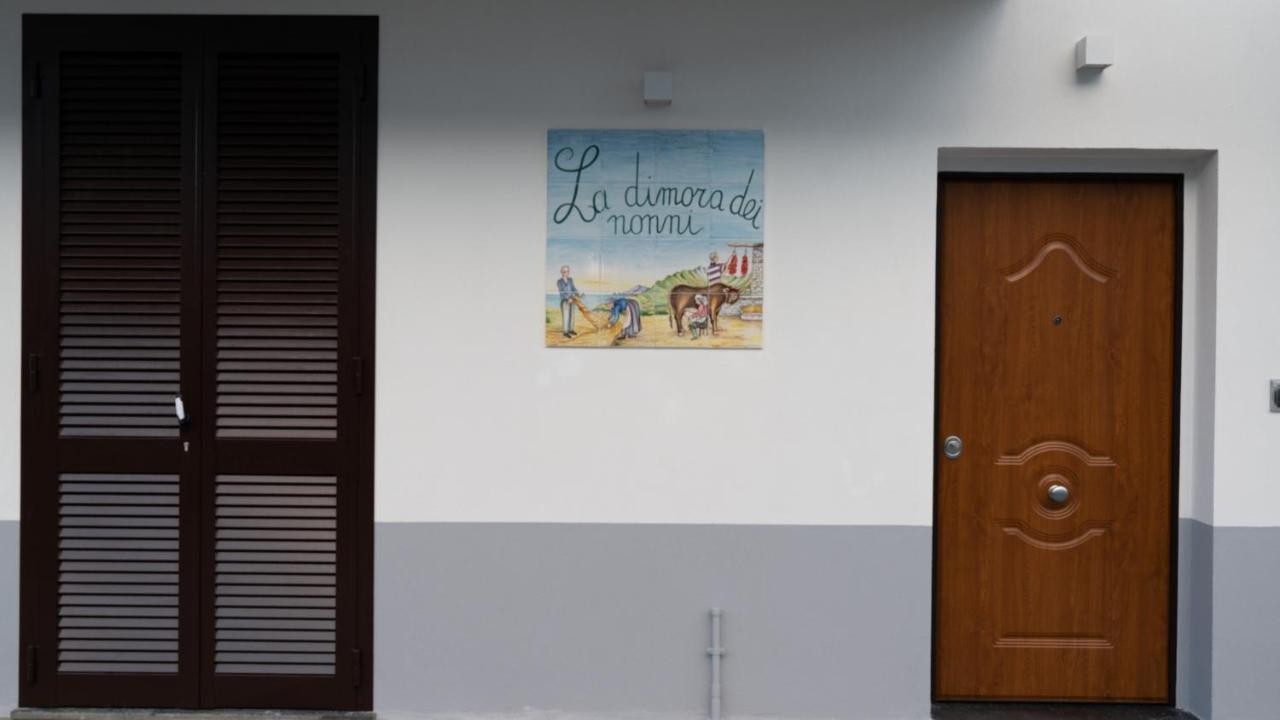 アジェーロラ La Dimora Dei Nonniヴィラ エクステリア 写真